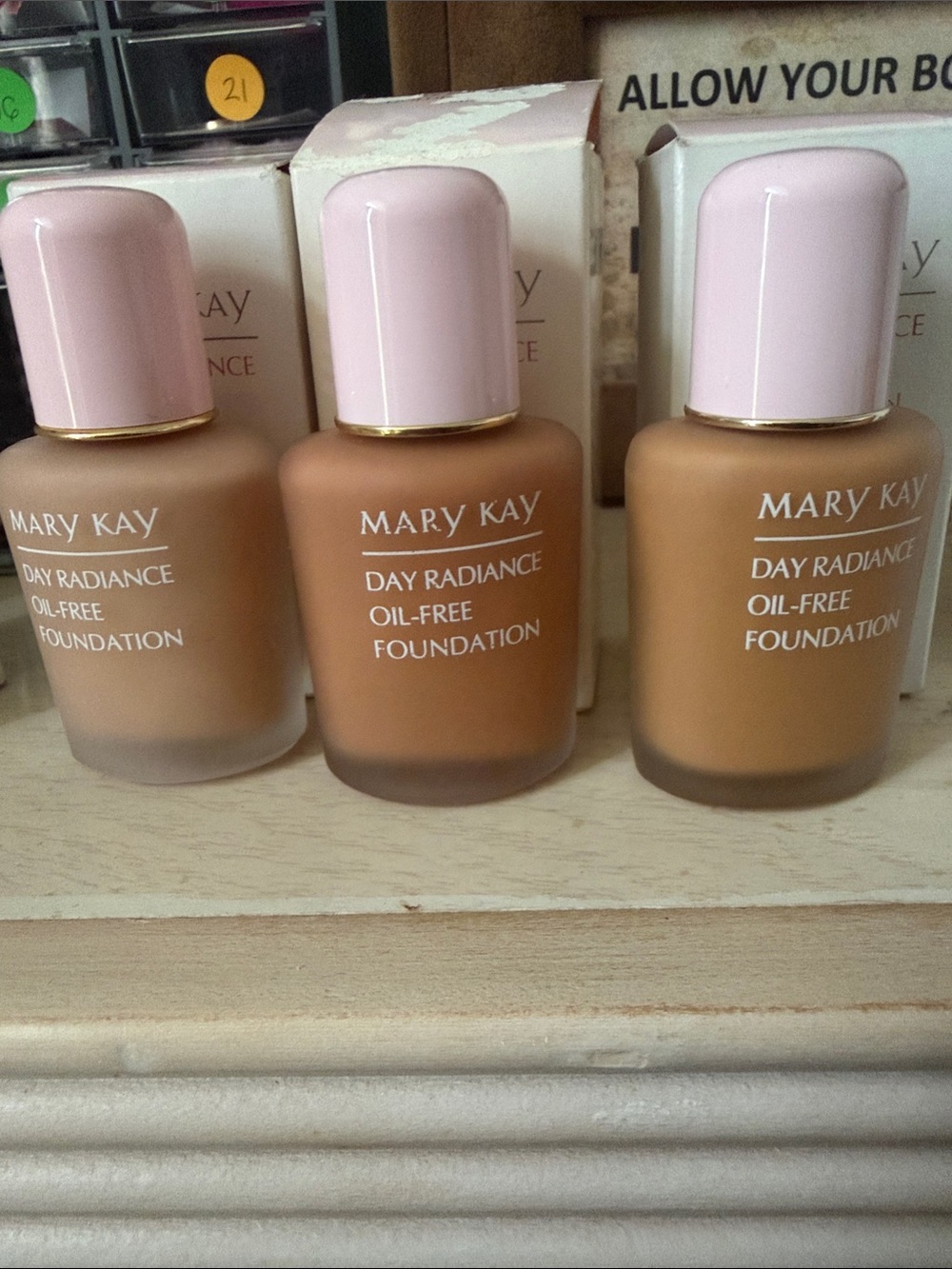 Mary Kay Day Radiance Oil-Free Foundation